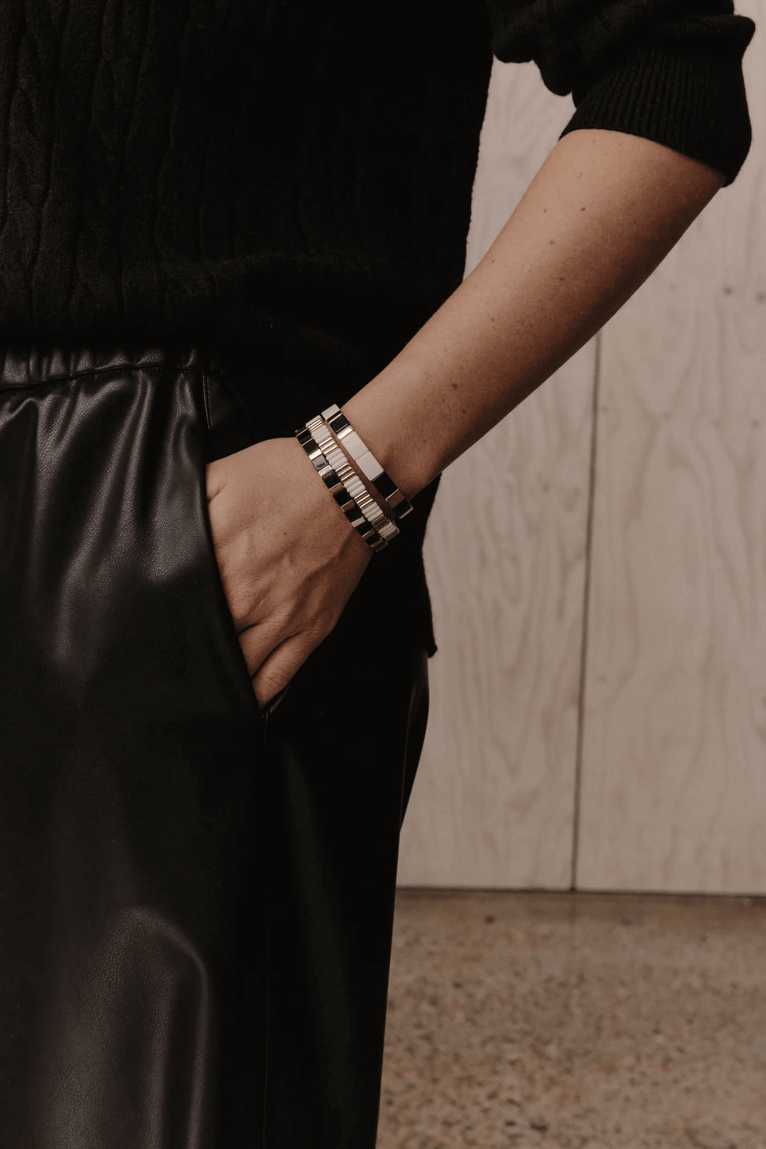 Eb & Ive -Santani Cuff Bracelet Ecru / Black
