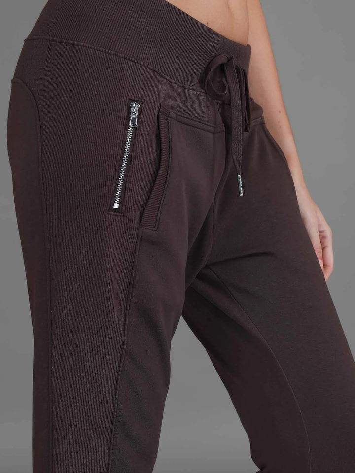 3rd Story - Byron Jogger Truffle