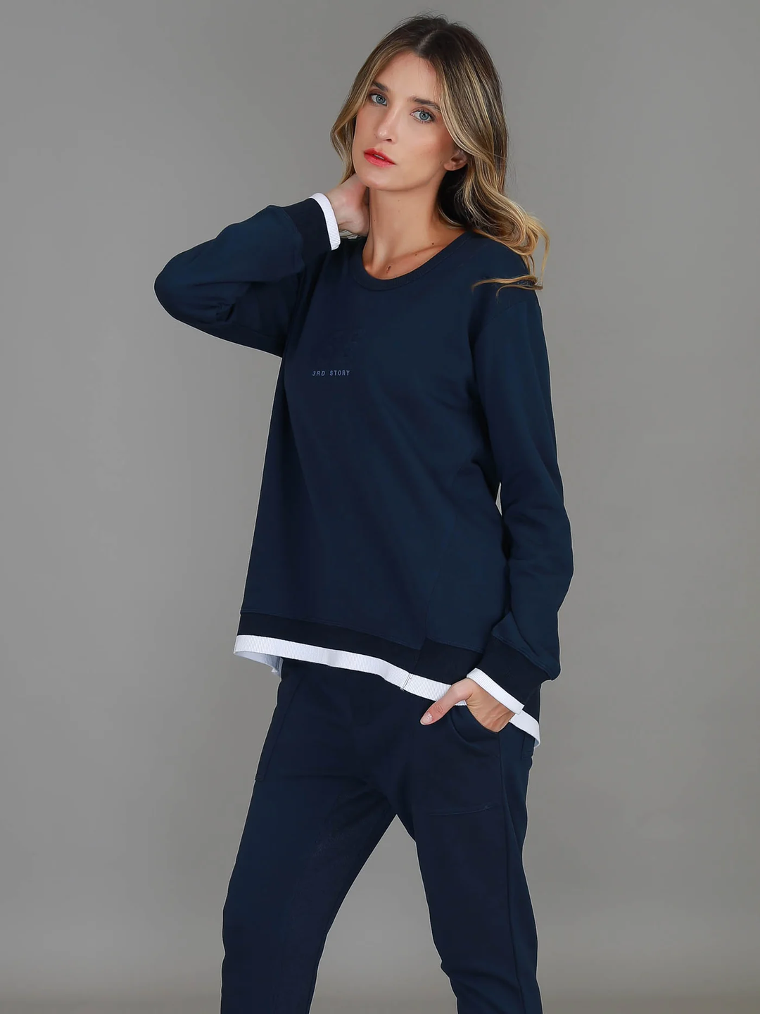 3rd Story - Roxia Logo Sweater Ink