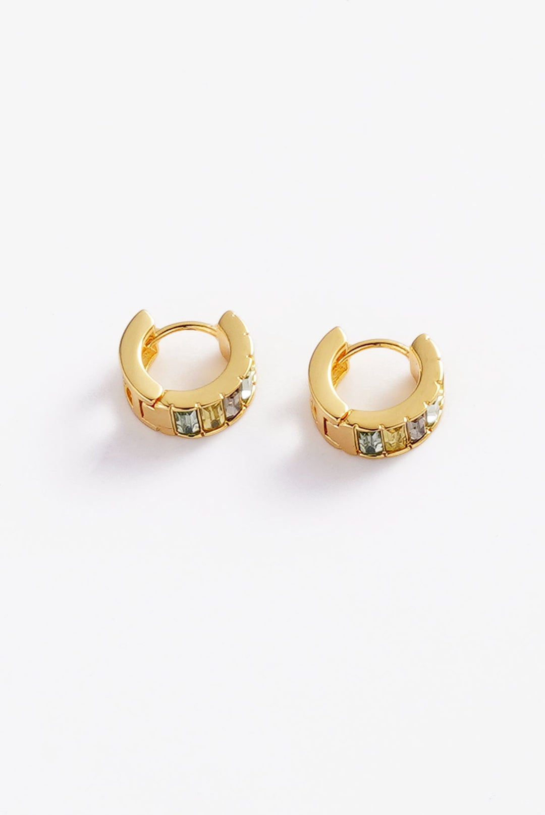 Zafino - Kira Huggie Earrings Gold