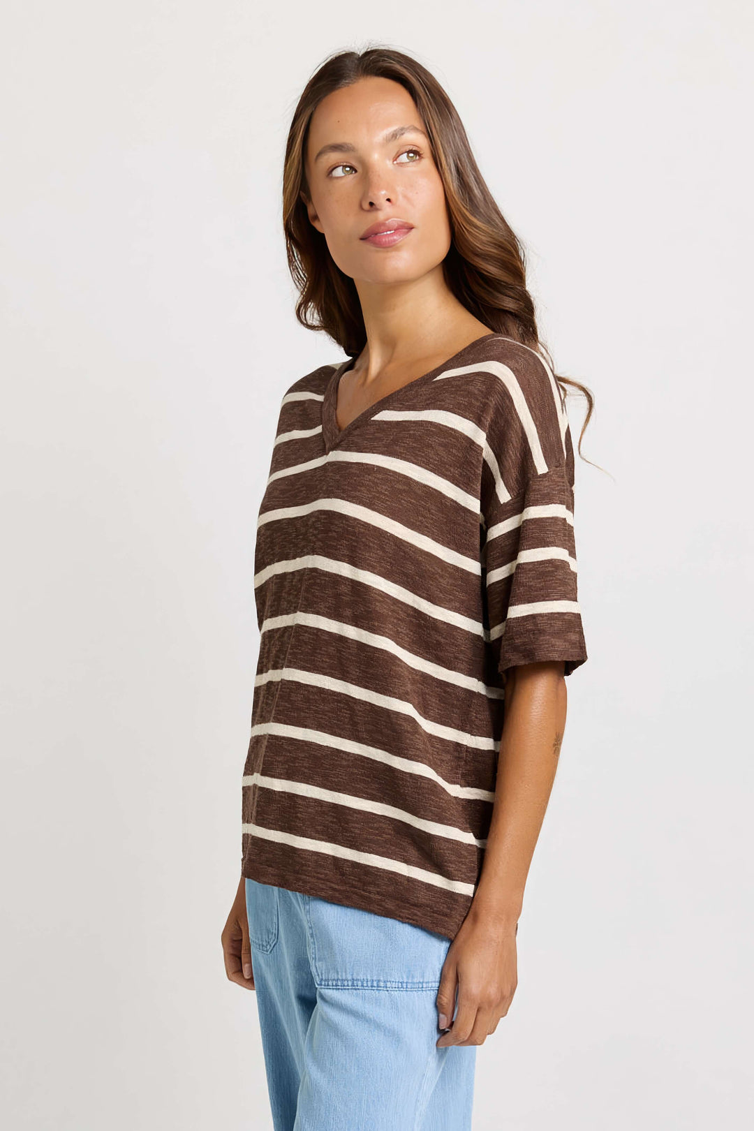 Betty Basics - Aries V-Neck Top Chocolate