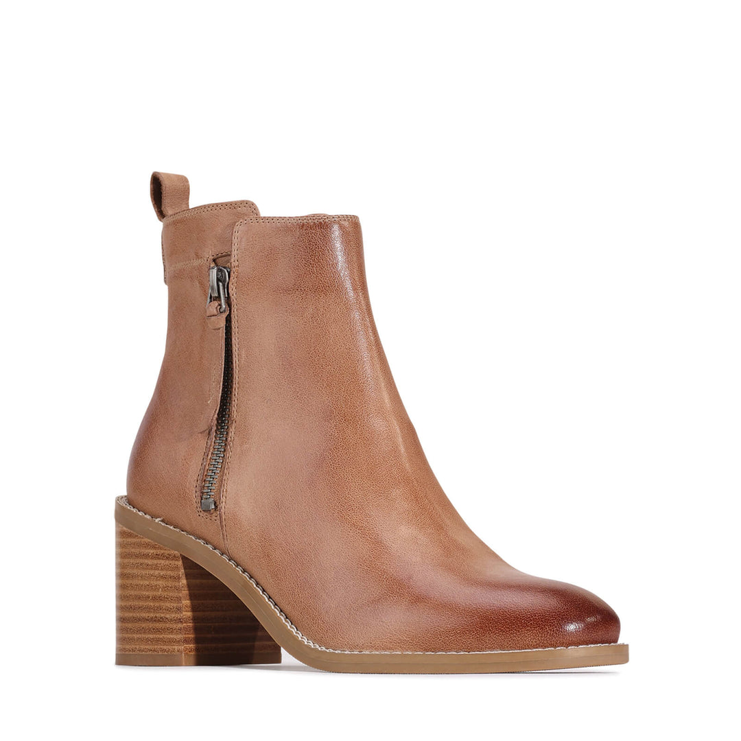 EOS - Charity Leather Ankle Boot Latte