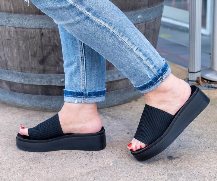 Los Cabos - Pass Wedge Slide Black