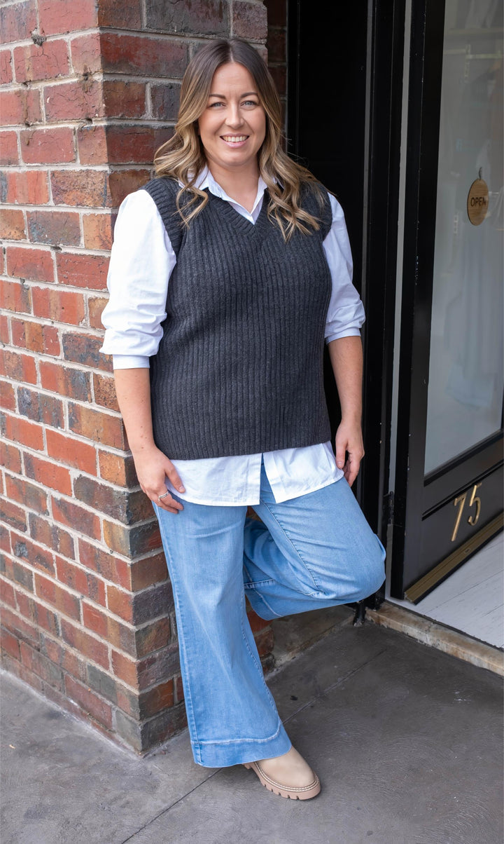 Isle Of Mine - Miru Knit Vest Ash