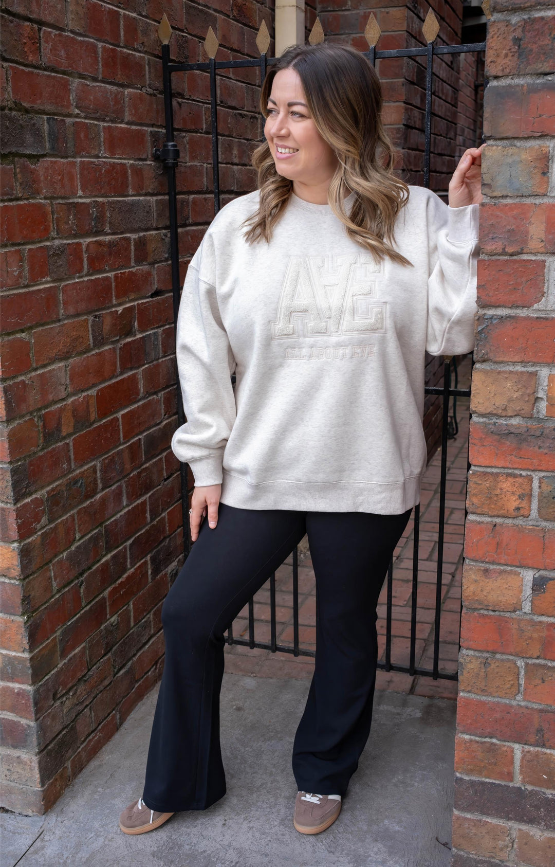 All About Eve - Tonal Crew Oat