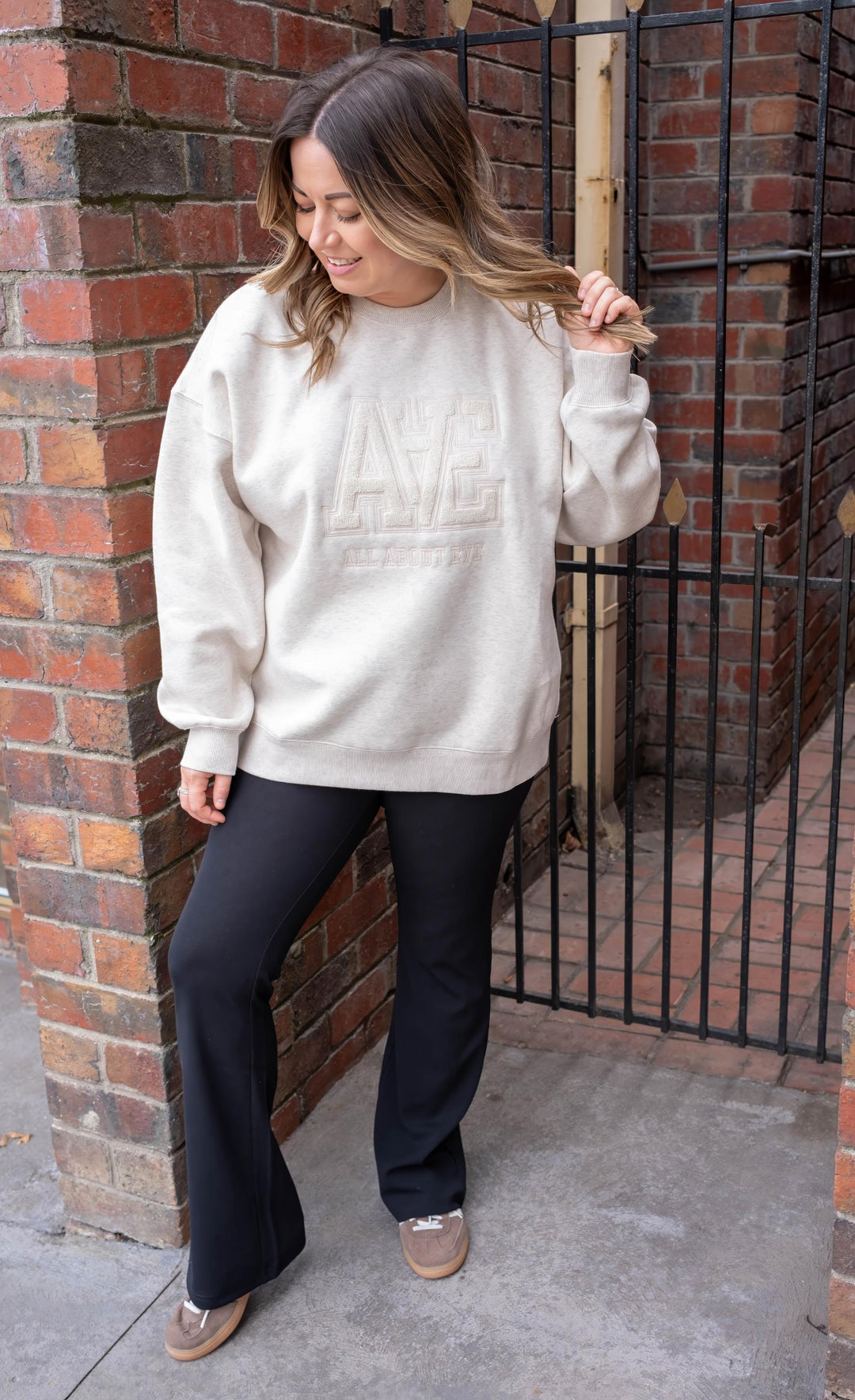 All About Eve - Tonal Crew Oat