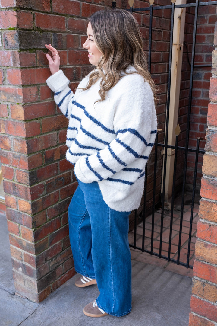 Steph Knit White / Navy