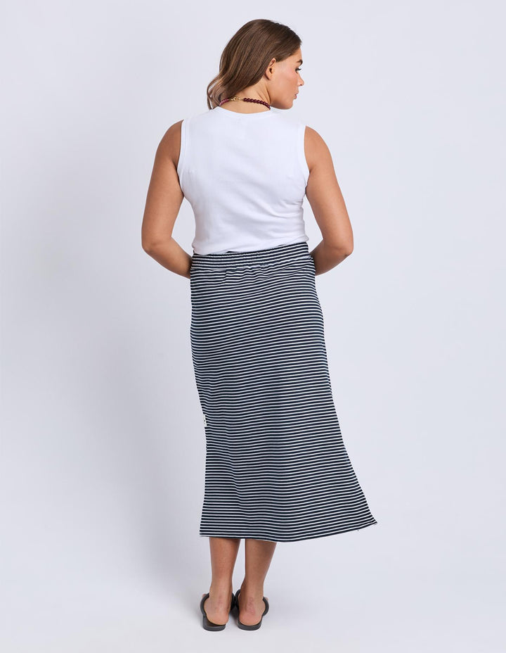 Elm - Travel Skirt Navy / Stripe