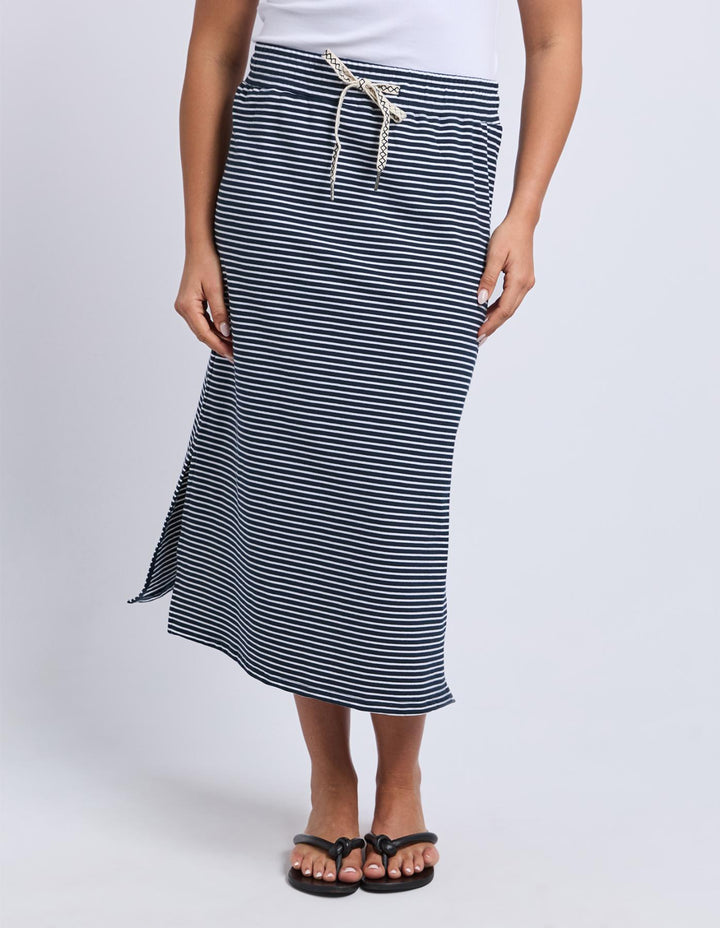 Elm - Travel Skirt Navy / Stripe