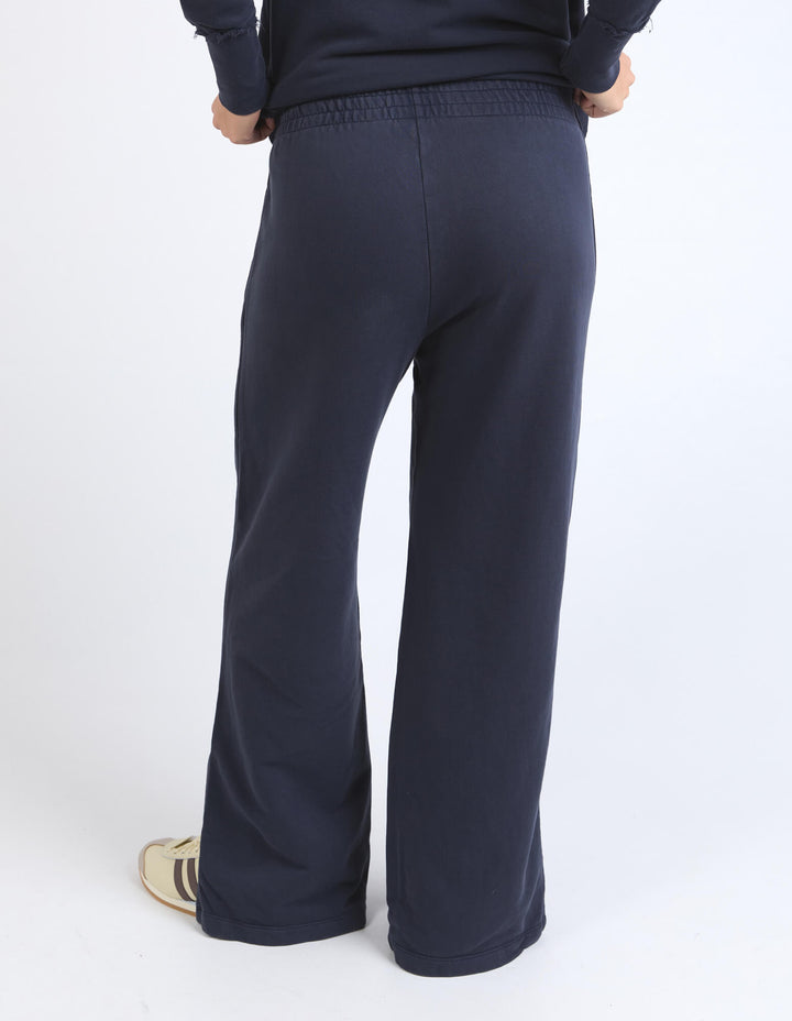 Foxwood - Classic Track Pant Navy
