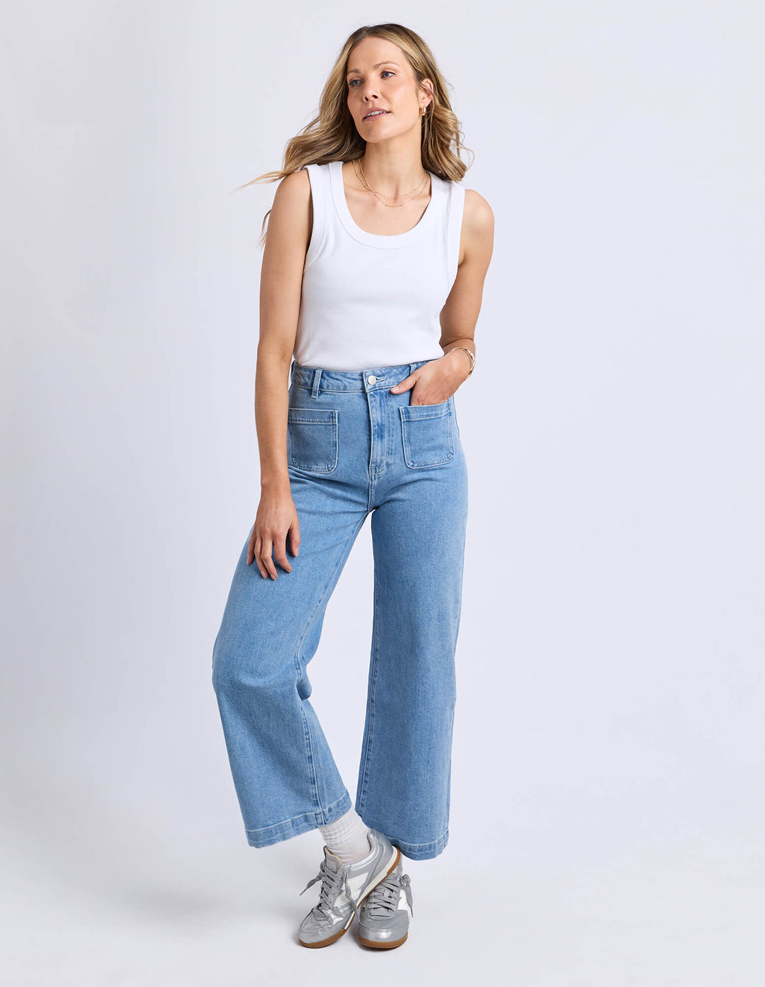 Foxwood - Iris Tank White