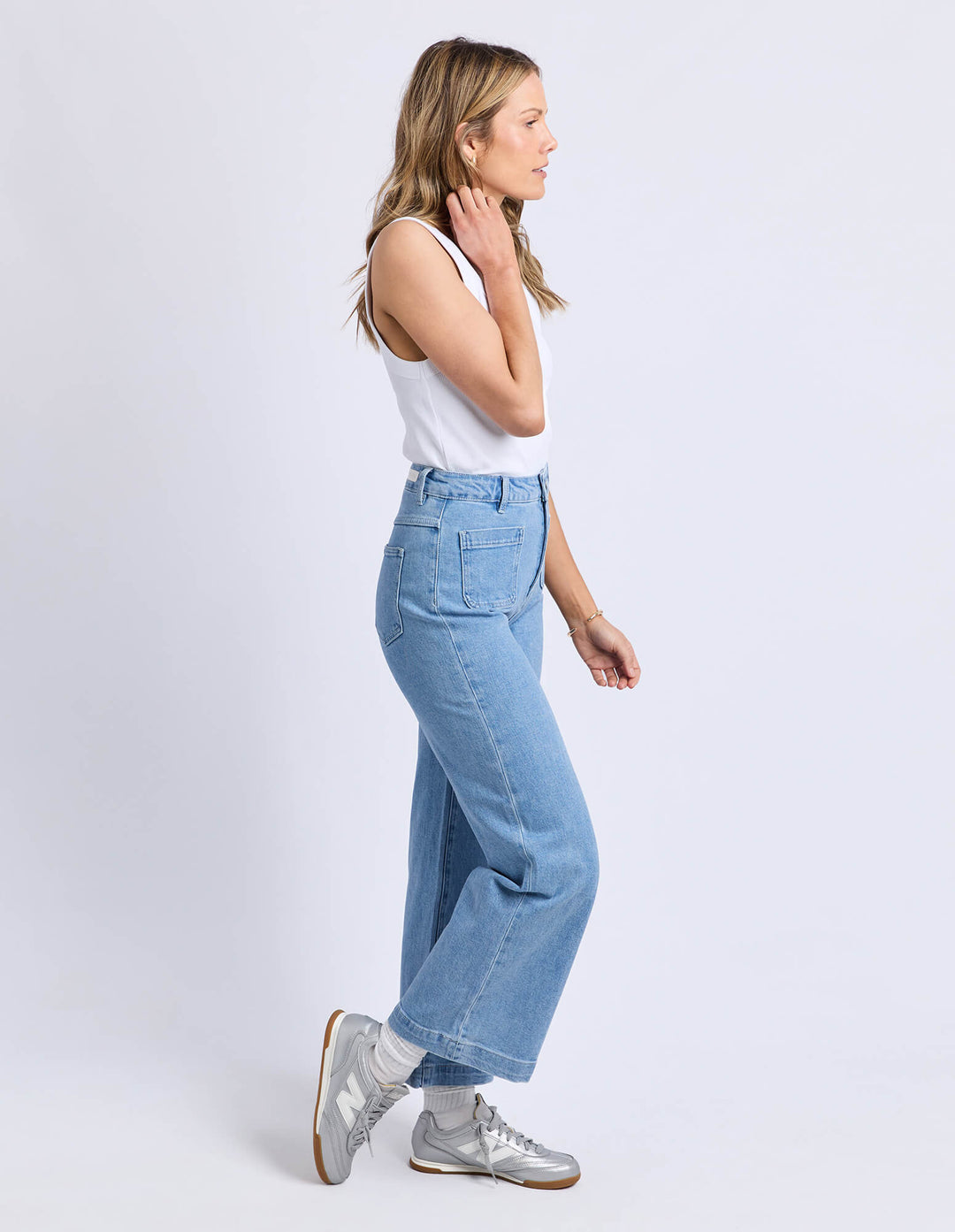 Foxwood - Iris Tank White