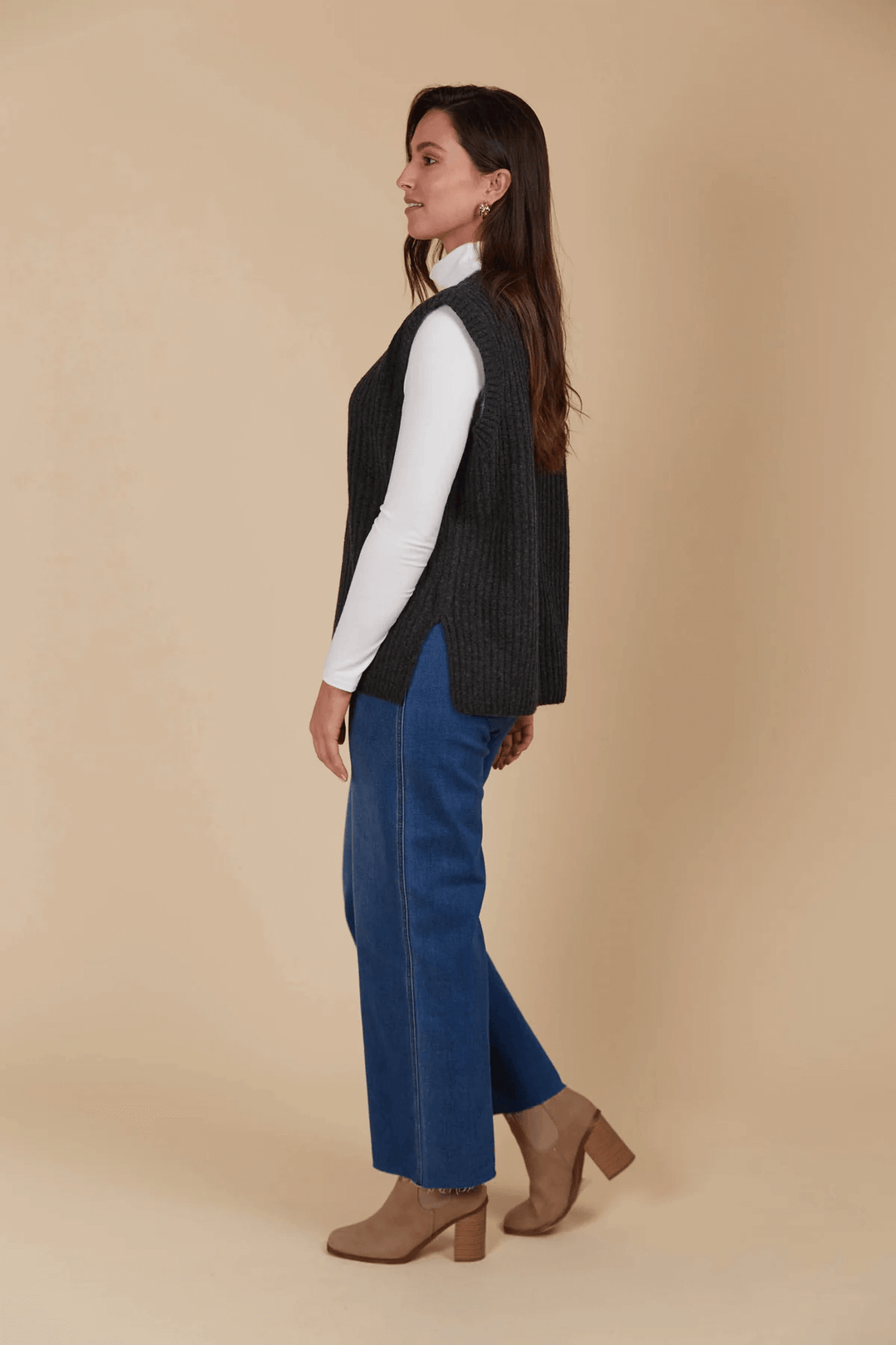 Isle Of Mine - Miru Knit Vest Ash