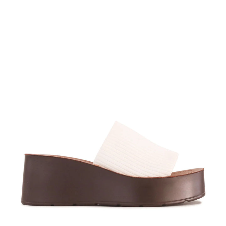 Los Cabos - Loryn Wedge Slide White