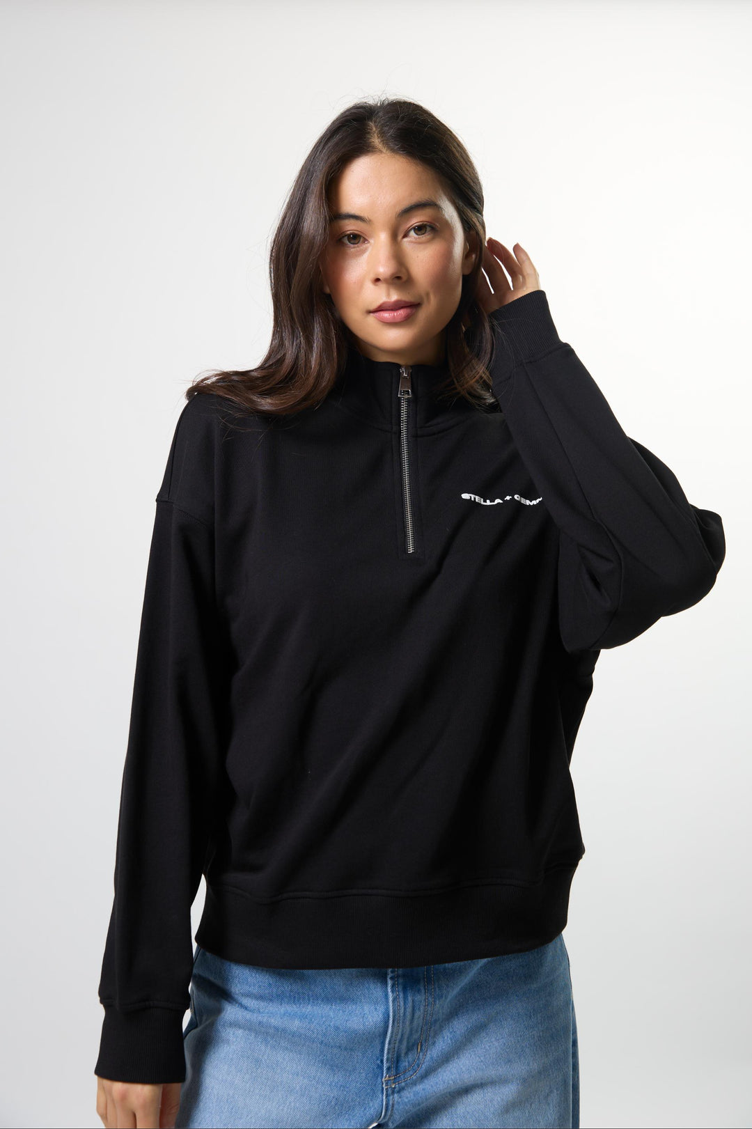 Stella + Gemma - Core 1/4 Zip Sweat Black